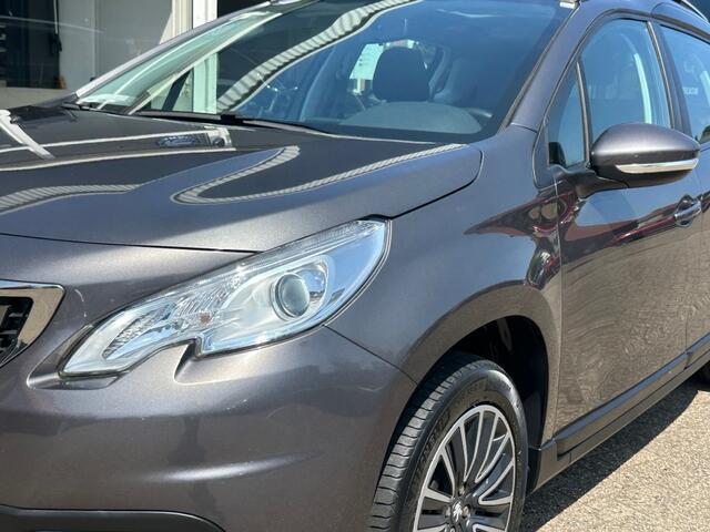 Peugeot 2008 1.2 PURETECH ACTIVE AUTOM TREKH