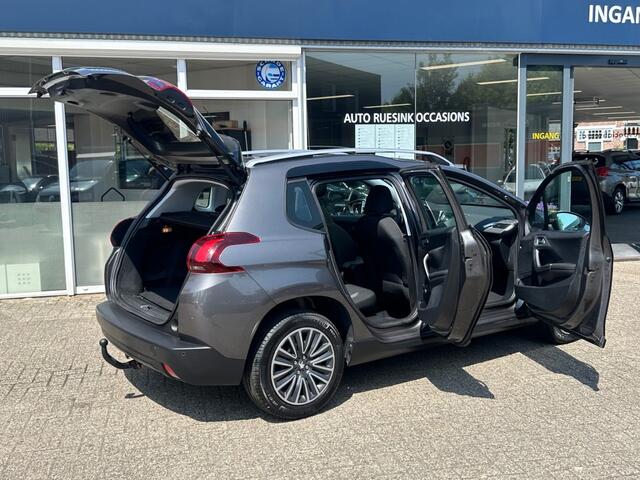 Peugeot 2008 1.2 PURETECH ACTIVE AUTOM TREKH