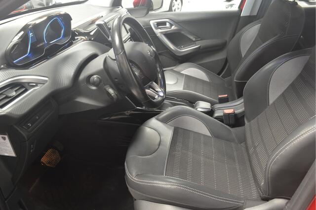 Peugeot 2008 1.2 PureTech Allure // AUTOMAAT // 104.000 km // CLIMA // CRUISE // TREKHAAK // DEALER ONDERHOUDEN //
