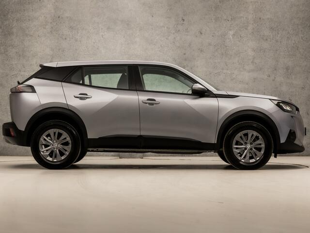 Peugeot 2008 1.2 PureTech Sport Automaat (APPLE CARPLAY, GROOT NAVI, 360 CAMERA, LM VELGEN, SPORTSTOELEN, CRUISE, LANE ASSIST, NIEUWE APK, NIEUWSTAAT)