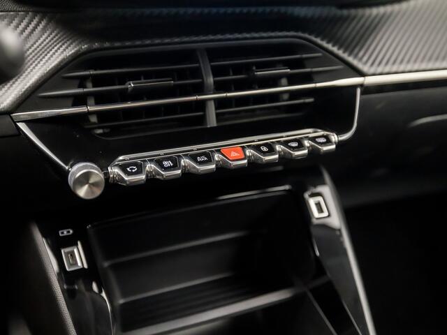 Peugeot 2008 1.2 PureTech Sport Automaat (APPLE CARPLAY, GROOT NAVI, 360 CAMERA, LM VELGEN, SPORTSTOELEN, CRUISE, LANE ASSIST, NIEUWE APK, NIEUWSTAAT)