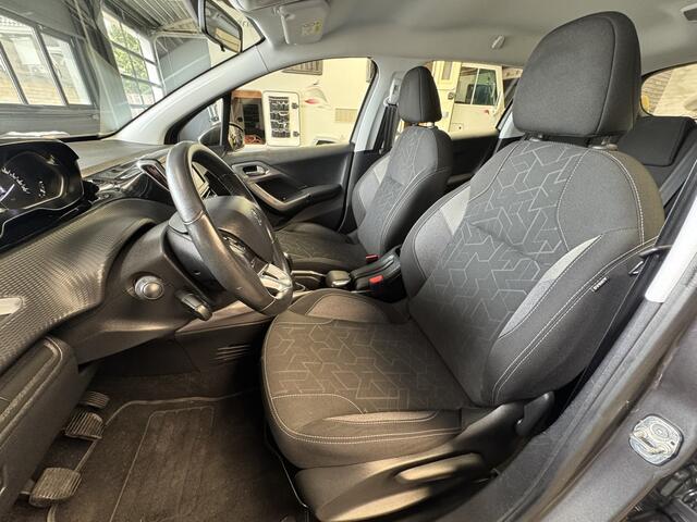 Peugeot 2008 1.2 PureTech Active Airco Cruise-Control CarPlay