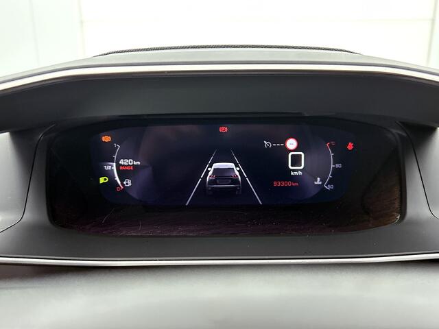 Peugeot 2008 1.5 BlueHDi Blue Allure / Virtual Cockpit / Navi / Cruise-ctr. / Trekhaak / Parkeer camera / Privacy glass / Apk apr-2026