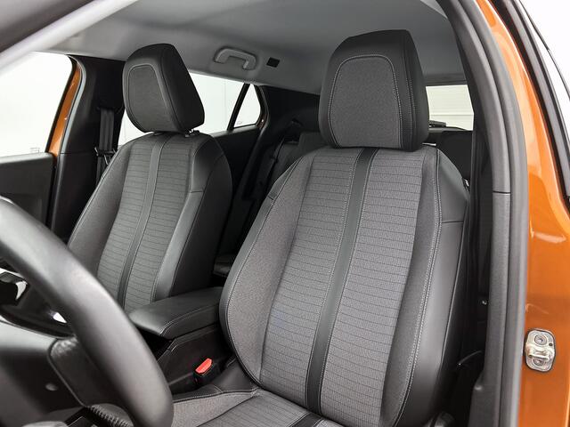 Peugeot 2008 1.5 BlueHDi Blue Allure / Virtual Cockpit / Navi / Cruise-ctr. / Trekhaak / Parkeer camera / Privacy glass / Apk apr-2026