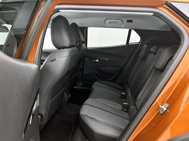 Peugeot 2008 1.5 BlueHDi Blue Allure / Virtual Cockpit / Navi / Cruise-ctr. / Trekhaak / Parkeer camera / Privacy glass / Apk apr-2026