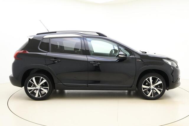 Peugeot 2008 1.2 PureTech GT-line 110 PK | Handgeschakeld | Parkeersensor | Climate Control | Navigatie | Cruise Control | Licht metalen velgen | Nette auto | Dealer onderhouden