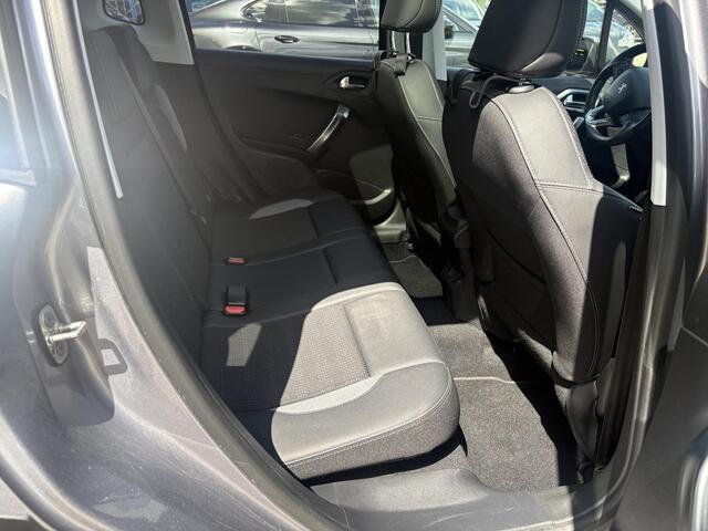 Peugeot 2008 1.2 PureTech Allure