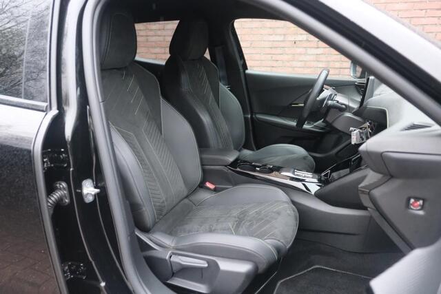 Peugeot 2008 1.2 PureTech 130pk EAT8 GT Pack | Navi | App Connect | Adaptive Cruise | Keyless | Alcantara | Camera | PDC