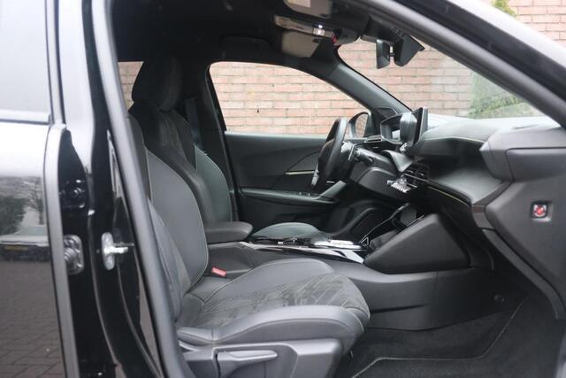 Peugeot 2008 1.2 PureTech 130pk EAT8 GT Pack | Navi | App Connect | Adaptive Cruise | Keyless | Alcantara | Camera | PDC