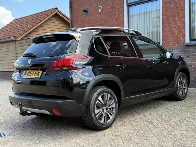 Peugeot 2008 1.2 PureTech GT-Line | AUTOMAAT | TREKHAAK | NAVI | CAMERA |