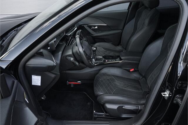 Peugeot 2008 1.2 PureTech GT Pack 130PK Pano CarPlay Trekhaak 1e Eig