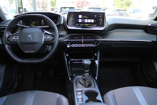 Peugeot 2008 1.2 PureTech GT-Line | Trekhaak | Panoramadak | Adaptive