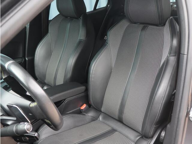 Peugeot 2008 1.2 T 130PK AUTOMAAT GT | NAVI | CLIMA | LED | 3D COCKPIT |
