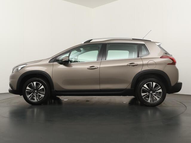 Peugeot 2008 1.2 PureTech Blue Lease Executive - Navigatie - Trekhaak - Climate Control