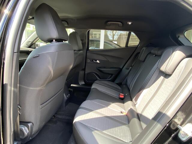 Peugeot 2008 1.2T 130pk Automaat Allure Pack | Achteruitrijcamera | Navigatie | Digitale Cockpit | Privacy Glass | Apple Carplay/Android Auto | Parkeersensoren