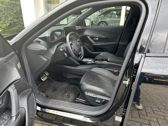 Peugeot 2008 1.2T 130pk Automaat GT | Adaptive Cruise Control | Alcantara bekleding | Full LED | 17'' LM Velgen | Stoelverwarming | Pack Drive Assist