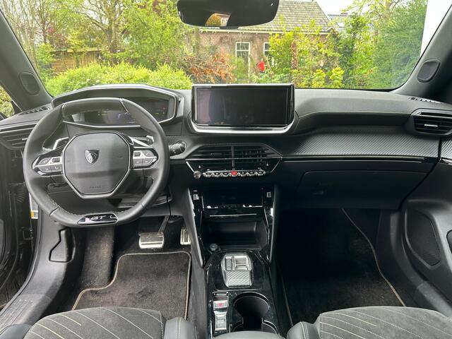 Peugeot 2008 1.2T 130pk Automaat GT | Adaptive Cruise Control | Alcantara bekleding | Full LED | 17'' LM Velgen | Stoelverwarming | Pack Drive Assist