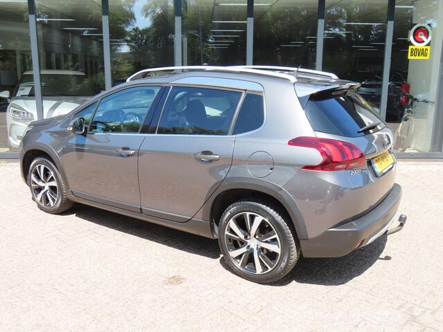 Peugeot 2008 1.2 PureTech Allure*Panoramadak*Navi*Leder*