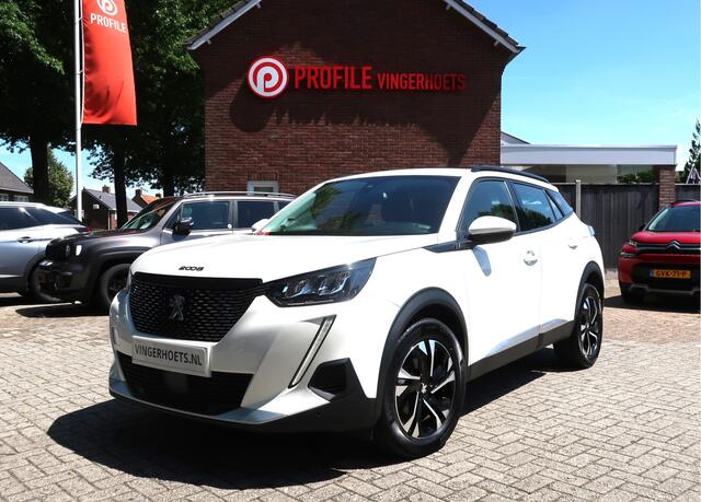 Peugeot 2008 100 Pk Benzine Mooie Luxe Uitvoering * Navigatie * Climate & Cruise Control * Keyless Start Button * Achteruitrij Camera * Vingerhoets; Vierde Generatie Eersteklas Service !