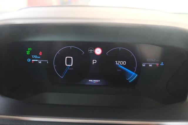 Peugeot 2008 1.2 PureTech 130pk EAT8 GT Pack | Navi | App Connect | Adaptive Cruise | Keyless | Alcantara | Camera | PDC