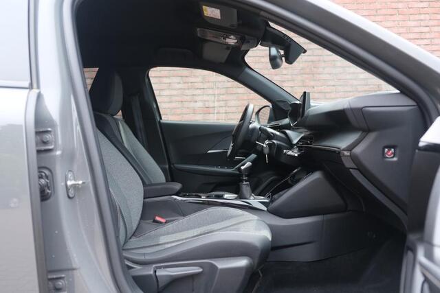 Peugeot 2008 1.2 PureTech 100pk Allure | Navi | App Connect | Climate | Adaptive Cruise | Camera | PDC