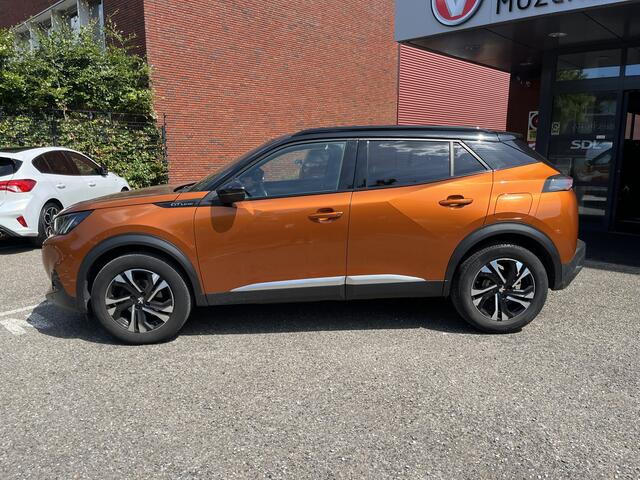 Peugeot 2008 1.2 PureTech GT-Line 131 PK! // LED // 3D COCKPIT // APPLE-ANDROID AUTO // CRUISE // STOELVERWARMING //