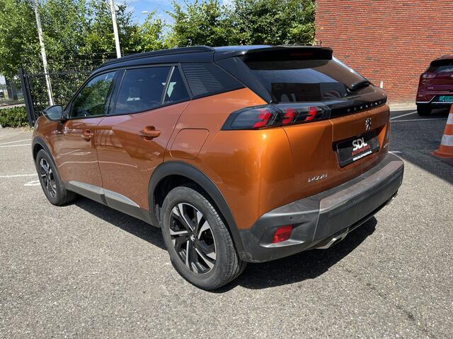 Peugeot 2008 1.2 PureTech GT-Line 131 PK! // LED // 3D COCKPIT // APPLE-ANDROID AUTO // CRUISE // STOELVERWARMING //