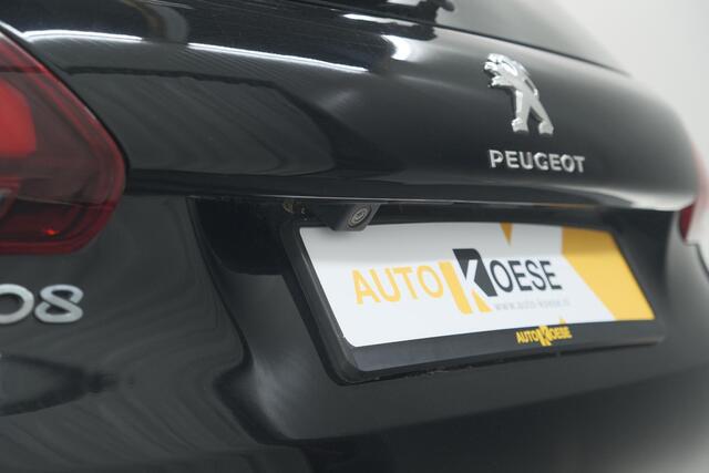 Peugeot 2008 PureTech 130 GT-line | Trekhaak | Camera | Apple Carplay | Parkeersensoren | Navigatie