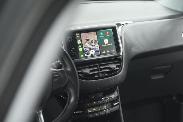 Peugeot 2008 PureTech 130 Allure | Camera | Apple Carplay | Parkeersensoren | Navigatie