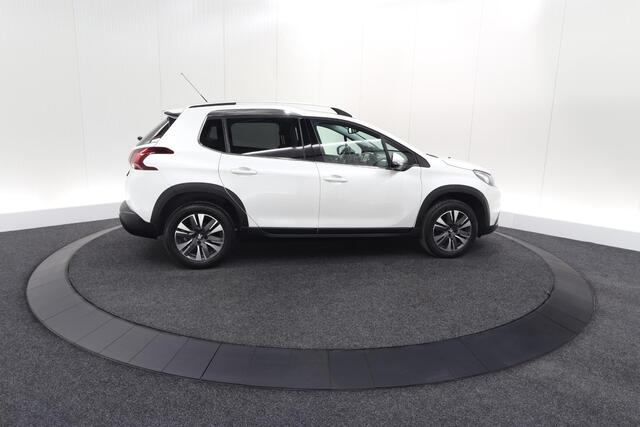 Peugeot 2008 PureTech 130 Allure | Camera | Apple Carplay | Parkeersensoren | Navigatie
