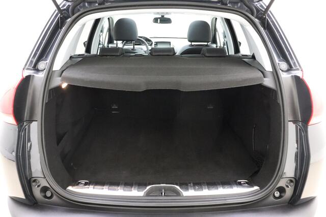 Peugeot 2008 1.2 PureTech Allure 110 PK | Automaat | Parkeersensor | Panorama dak | Climate Control | Navigatie | Licht metalen velgen | Cruise Control |
