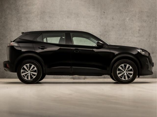 Peugeot 2008 1.2 PureTech Sport (APPLE CARPLAY, LANE ASSIST, PARKEERSENSOREN, SPORTSTOELEN, CRUISE, ELEK PAKKET, NIEUWSTAAT)