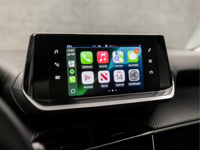 Peugeot 2008 1.2 PureTech Sport (APPLE CARPLAY, LANE ASSIST, PARKEERSENSOREN, SPORTSTOELEN, CRUISE, ELEK PAKKET, NIEUWSTAAT)