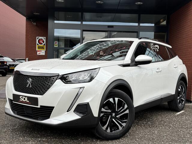 Peugeot 2008 1.2 PureTech Allure // NAVI // CLIMA // CRUISE // CAMERA // APPLE CARPLAY / ANDROID AUTO //