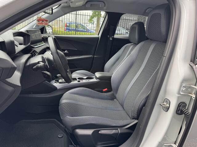 Peugeot 2008 1.2 PureTech Allure // NAVI // CLIMA // CRUISE // CAMERA // APPLE CARPLAY / ANDROID AUTO //