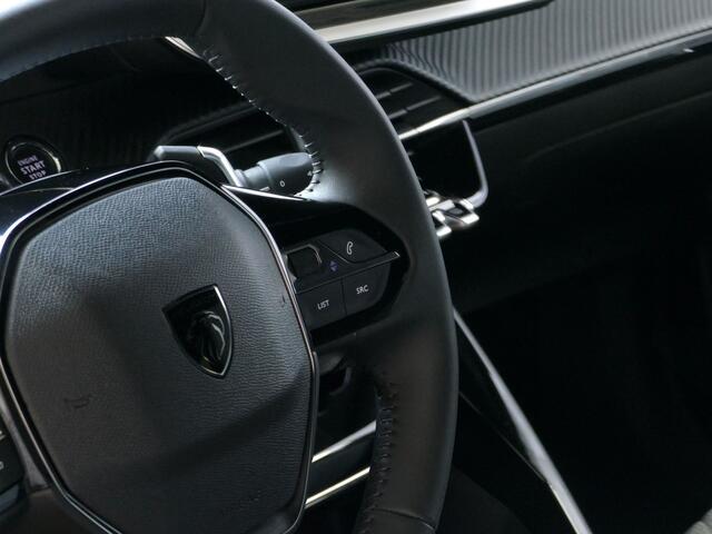 Peugeot 2008 1.2 130PK ?NW MODEL? BLACK EDITION TREKHAAK BLINDSPOT CARPLAY NAVI LED VIR.COCKPIT 360.CAMERA ADAP.CRUISE KEYLESS STOELVERW. 11/2024