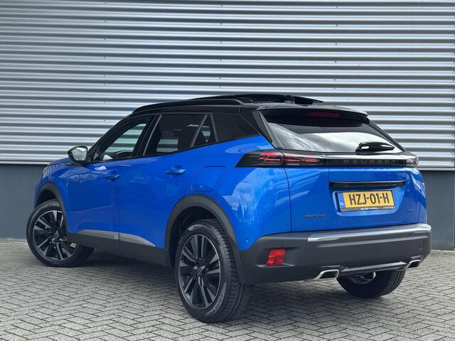 Peugeot 2008 GT Pack 1.2 Turbo 130pk EAT8 | SCHUIF/KANTELDAK | ALCANTARA INTERIEUR | NAVI | 360° CAMERA | DRAADLOZE LADER | DODEHOEKBEW. | VERW. VOORSTOELEN