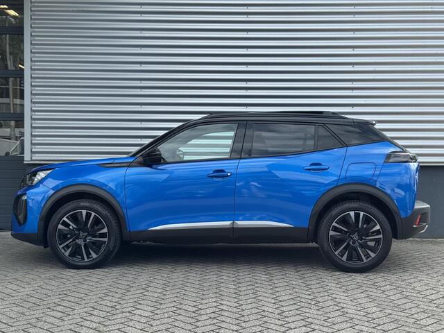 Peugeot 2008 GT Pack 1.2 Turbo 130pk EAT8 | SCHUIF/KANTELDAK | ALCANTARA INTERIEUR | NAVI | 360° CAMERA | DRAADLOZE LADER | DODEHOEKBEW. | VERW. VOORSTOELEN