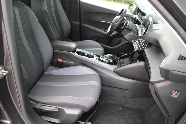 Peugeot 2008 1.2 PureTech 130pk Allure Automaat Airco Camera Carplay PDC V+A Zeer mooi