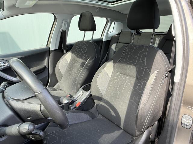 Peugeot 2008 BWJ 201 | 1.2PT 111PK Blue Lion | TREKHAAK | PANO DAK | AIRCO | NAVI | CRUISE | PDC |