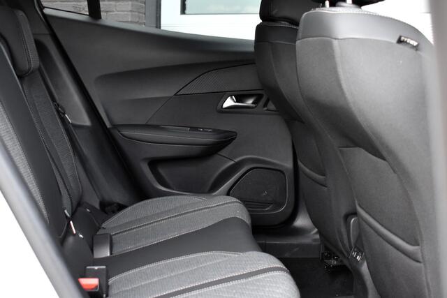 Peugeot 2008 1.2 PureTech 130 PK Aut. Allure Pack | Navi | LED | Camera V+A | Incl. garantie