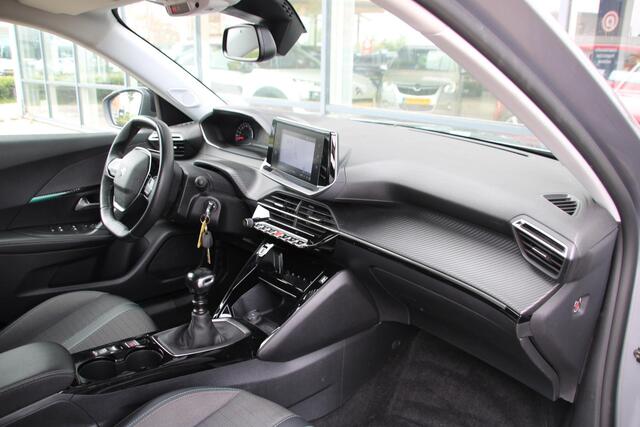 Peugeot 2008 1.2 PureTech 100pk Allure Airco Navi Camera Carplay