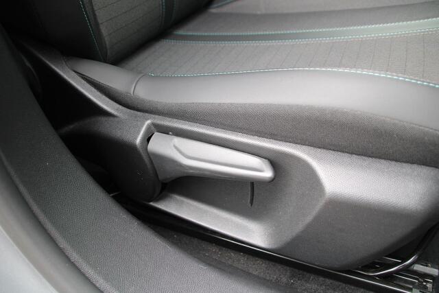 Peugeot 2008 1.2 PureTech 100pk Allure Airco Navi Camera Carplay