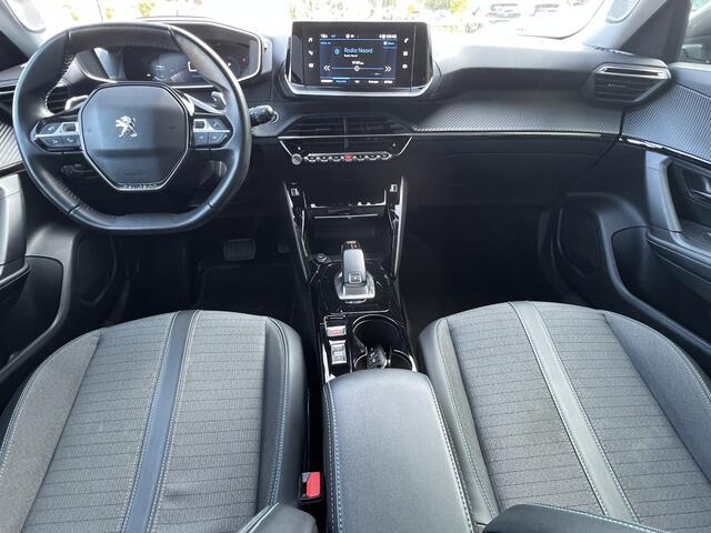 Peugeot 2008 1.2 130 pk Allure Automaat Navigatie* Carplay Camera Keyless 17 Inch Velgen Stoelverwarming Clima + Cruise Control 1e Eigenaar BTW