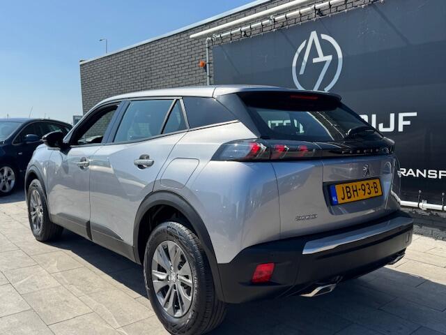 Peugeot 2008 1.2 PureTech Active Pack Carbon*PDC*Navi*Automaat*
