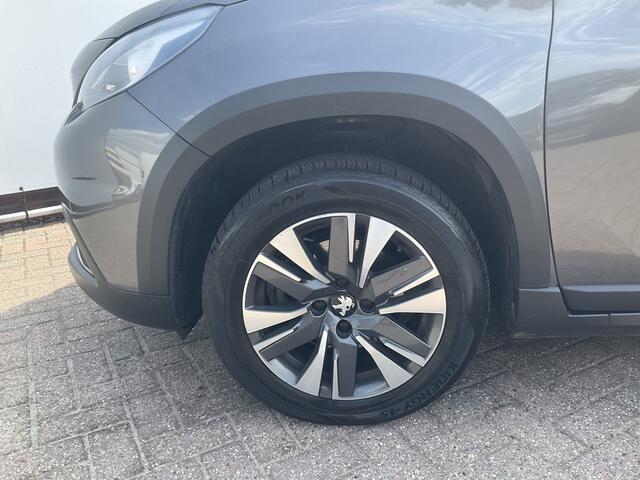 Peugeot 2008 1.2 PureTech Allure Trekhaak Pano Nav/Cam Cruise Voll.Onderhouden!