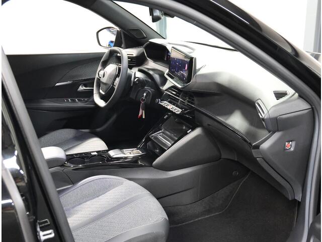 Peugeot 2008 1.2 130PK Allure | AUTOMAAT | AppleCarPlay/AndroidAuto | Climate Control | Cruise Control | Camera | FULL LED | Navigatie | LMV | Parkeersensoren | Privacy Glass | Isofix |