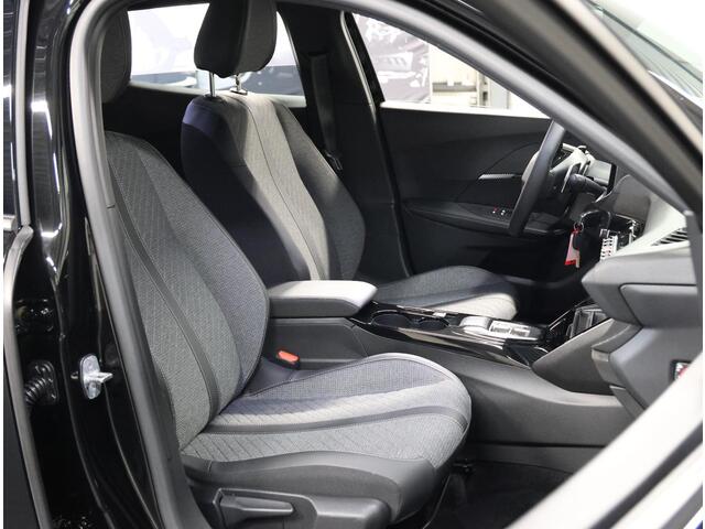 Peugeot 2008 1.2 130PK Allure | AUTOMAAT | AppleCarPlay/AndroidAuto | Climate Control | Cruise Control | Camera | FULL LED | Navigatie | LMV | Parkeersensoren | Privacy Glass | Isofix |