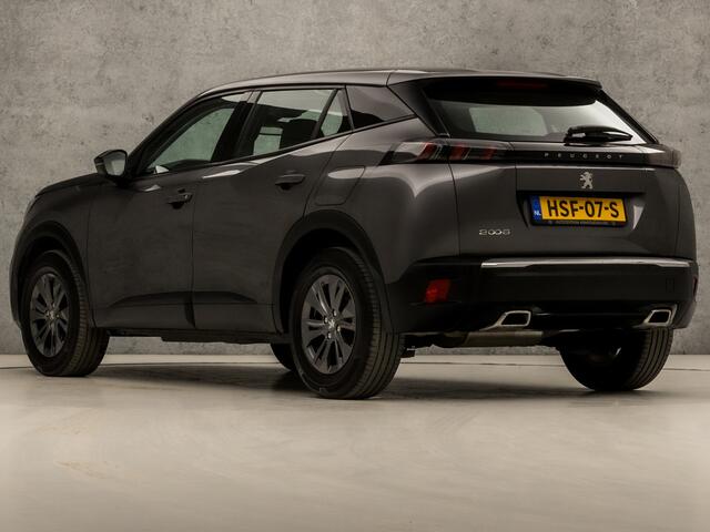 Peugeot 2008 1.2 PureTech Sport Automaat (APPLE CARPLAY, GROOT NAVI, LM VELGEN, SPORTSTOELEN, LED KOPLAMPEN, PARKEERSENSOREN, LANE ASSIST, NIEUWSTAAT)