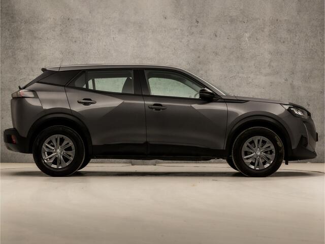 Peugeot 2008 1.2 PureTech Sport Automaat (APPLE CARPLAY, GROOT NAVI, LM VELGEN, SPORTSTOELEN, LED KOPLAMPEN, PARKEERSENSOREN, LANE ASSIST, NIEUWSTAAT)